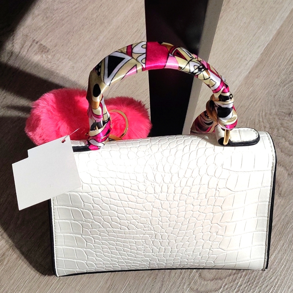 🆕3PC Mini White Crossbody Purse w Twill Bag Scarf/Keychain NWT - Picture 5 of 8